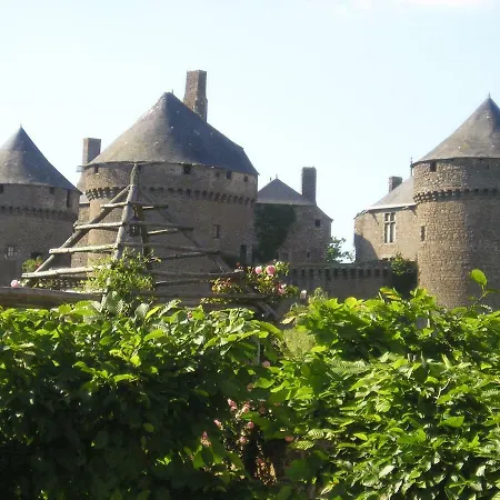 D'hotes La Belle Taille Vendégház Lassay-les-Chateaux
